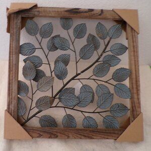 BARGAIN Metal Wall Art Hanging Woodlland Metal Leaf 15 1/2" x 15 1/2" New